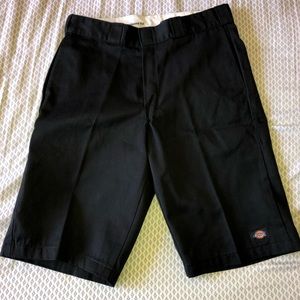 Dickies Shorts (Men’s 34” Relaxed Fit)